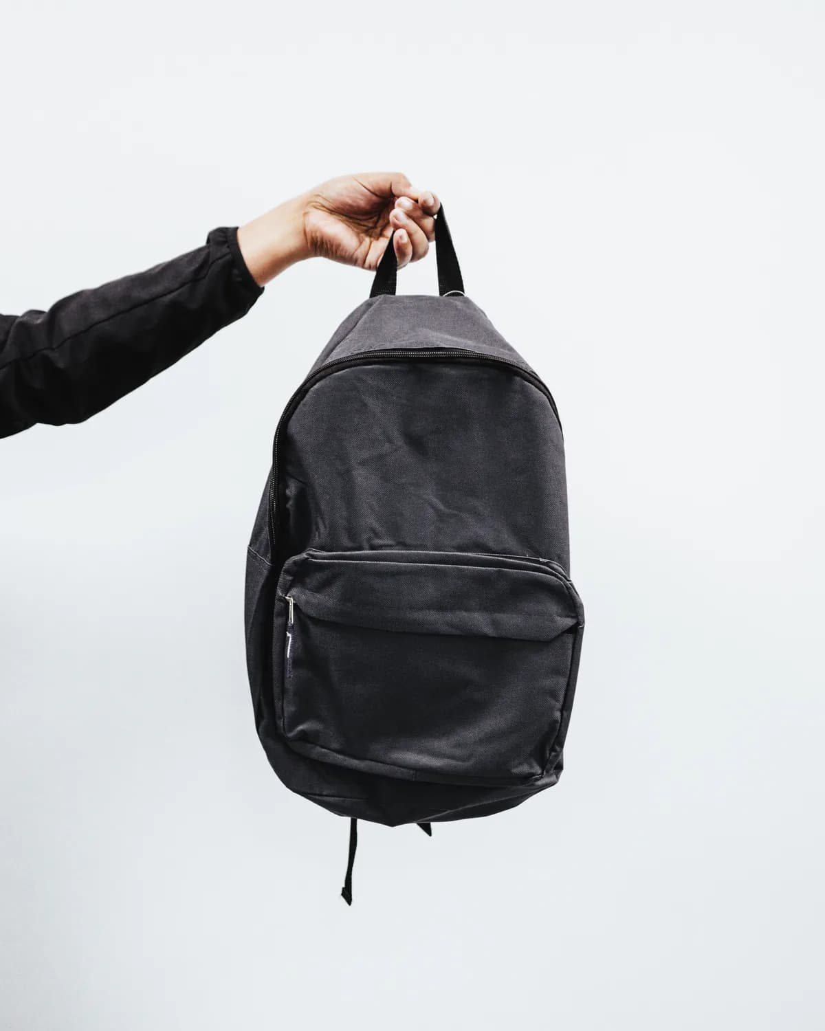 FIELD UTILITY BACKPACK — charcoal, detail